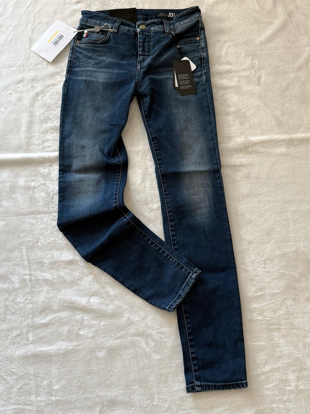 NWT Armani Exchange J01 Super Skinny Jeans - Size 27R